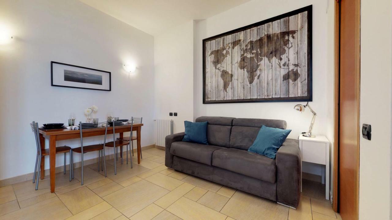 Apartment With Private Garden Near San Siro Stadium ミラノ エクステリア 写真
