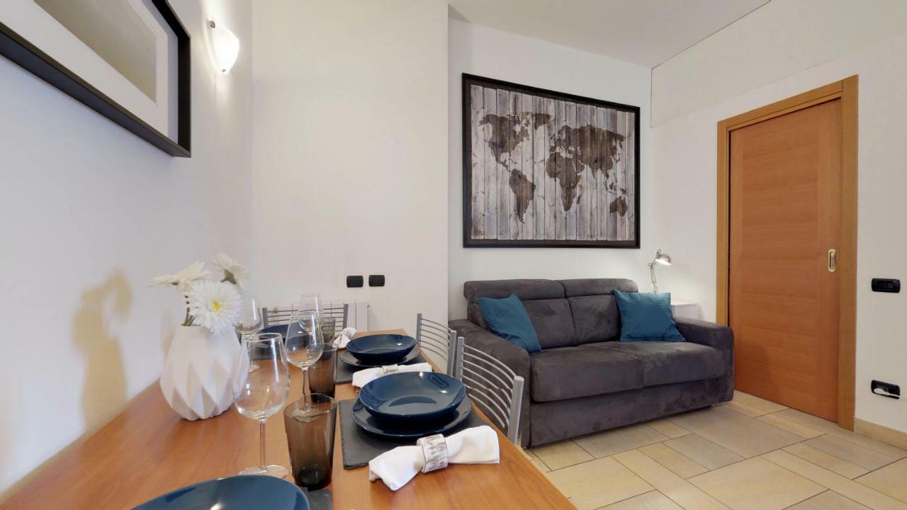 Apartment With Private Garden Near San Siro Stadium ミラノ エクステリア 写真